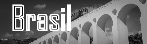 Die Tram ist abgesehen von Bussen das einzige öffentliche Verkehrsmittel, welches über das Carioca-Aquädukt nach Santa Teresa fährt, Rio, Brasilien